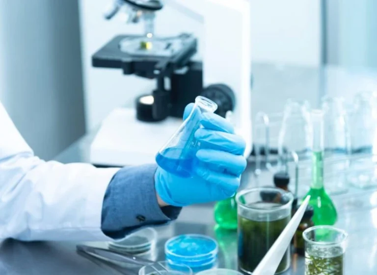 laboratory-2-822x600